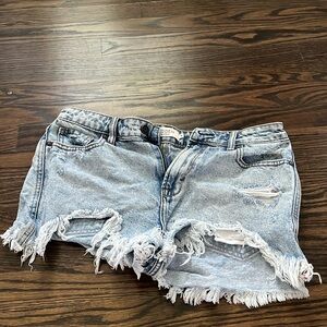 jean shorts!